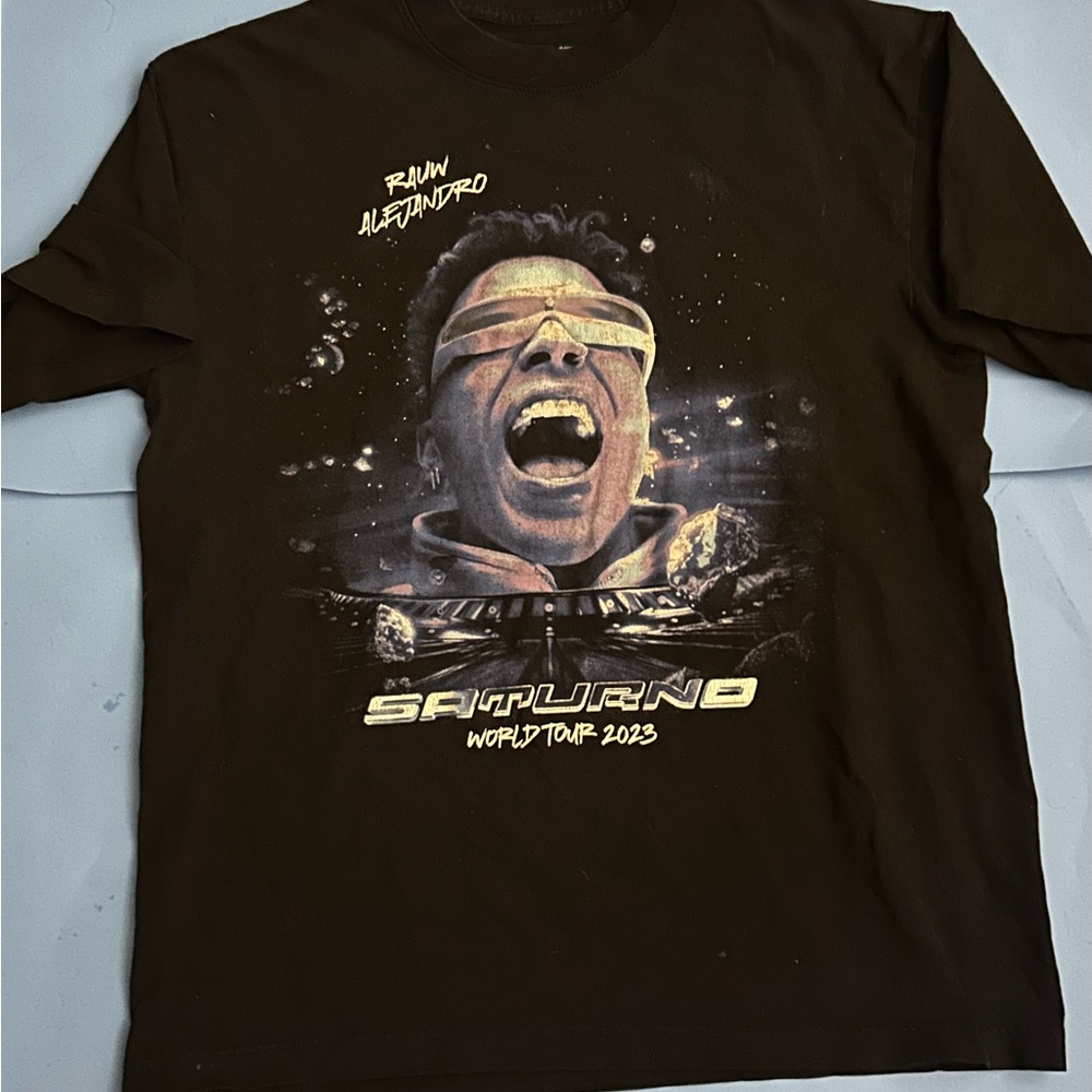 RAUN ALEJANDRO-Saturno World Tour 2023 Black Graphic Tee
